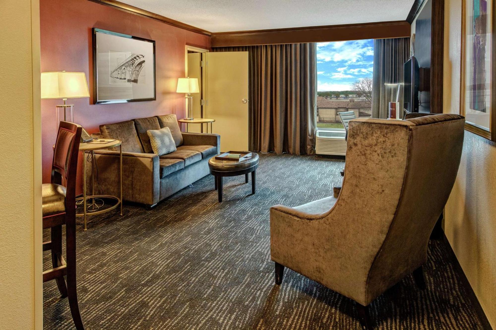 Doubletree By Hilton Decatur Riverfront Εξωτερικό φωτογραφία